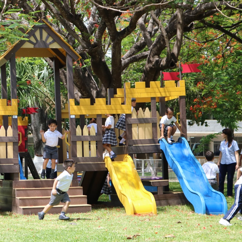 Área de juegos en instalaciones de Cumbres Chetumal